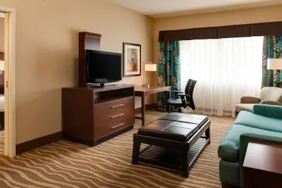 Photo 5 - Holiday Inn & Suites Overland Park West by IHG