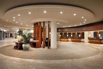 Photo 3 - Sheraton Waikiki Beach Resort
