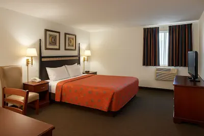 Photo 3 - Key Inn Roseville