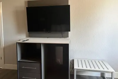 Photo 4 - Key Inn Roseville