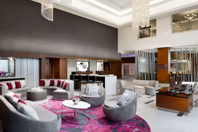 Photo 5 - Hilton Woodland Hills / Los Angeles