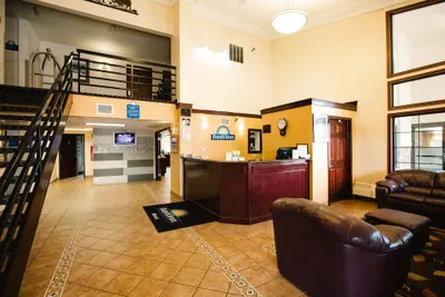 Photo 3 - Days Inn by Wyndham Minot