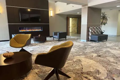 Photo 2 - Wyndham Indianapolis Airport