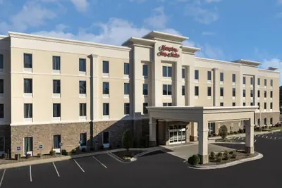 Photo 2 - Hampton Inn & Suites Fayetteville