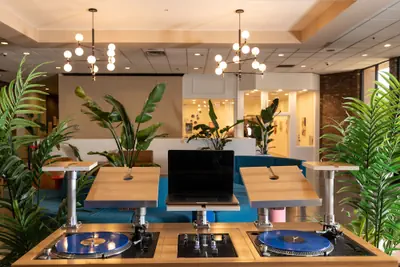 Photo 3 - Hotel Burbank