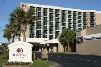 Photo 2 - DoubleTree by Hilton Atlantic Beach Oceanfront