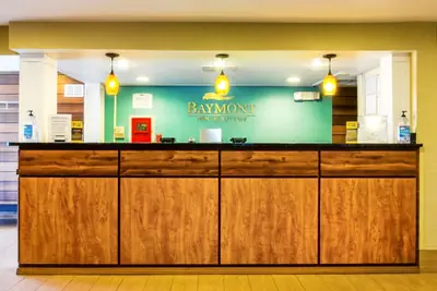 Photo 4 - Baymont by Wyndham Savannah Midtown