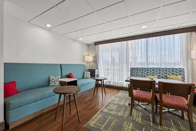 Photo 3 - Hampton Inn Toledo-South/Maumee