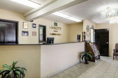 Photo 3 - Quality Inn I-70 at Wanamaker