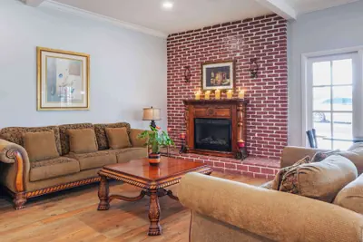 Photo 3 - Best Western Plus Hill House