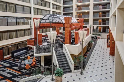 Photo 3 - Hilton Knoxville Airport