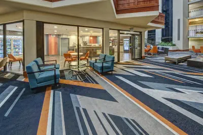 Photo 4 - Hilton Knoxville Airport