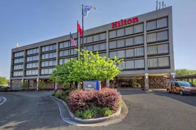 Photo 2 - Hilton Knoxville Airport