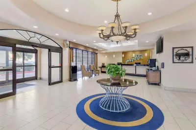 Photo 3 - Best Western Plus Heritage Inn Ontario Rancho Cucamonga