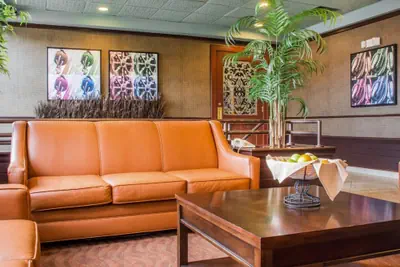 Photo 2 - Clarion Hotel & Suites Riverfront