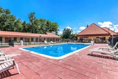 Photo 2 - Econo Lodge Pocomoke City Hwy 13