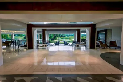 Photo 4 - Hilton Chicago/Oak Brook Hills Resort & Conference Center