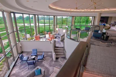 Photo 3 - Hilton Chicago/Oak Brook Hills Resort & Conference Center