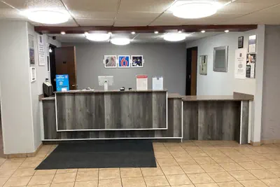 Photo 3 - Motel 6 Bridgeview, IL