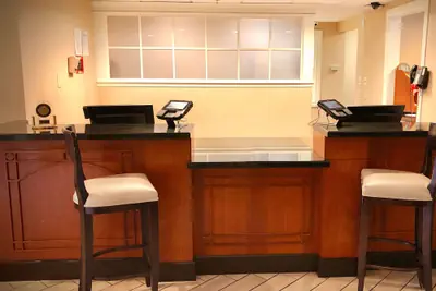 Photo 4 - Sonesta ES Suites San Francisco Airport San Bruno