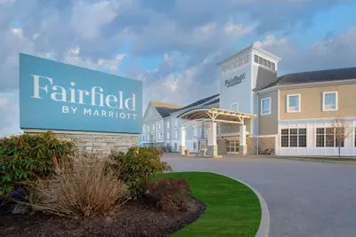 Photo 2 - Fairfield Inn & Suites by Marriott Cape Cod Hyannis