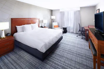 Photo 4 - DoubleTree by Hilton Dallas Near the Galleria