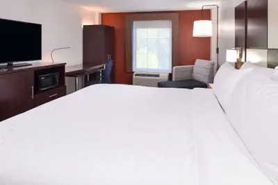 Photo 3 - Holiday Inn Express Towson - Baltimore North by IHG