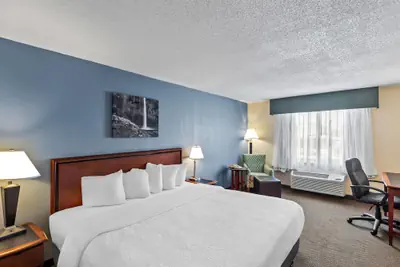 Photo 5 - Rodeway Inn