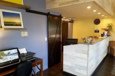 Photo 3 - Days Inn & Suites by Wyndham Lodi