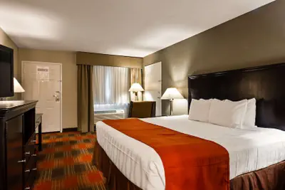 Photo 4 - Best Western Willows Inn
