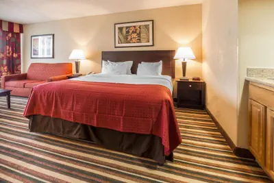 Photo 4 - Holiday Inn & Suites Orlando SW - Celebration Area by IHG