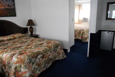 Photo 3 - Los Angeles Adventurer All Suite Hotel at LAX