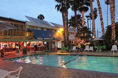 Photo 2 - Los Angeles Adventurer All Suite Hotel at LAX