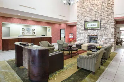 Photo 5 - Comfort Suites Parkersburg South
