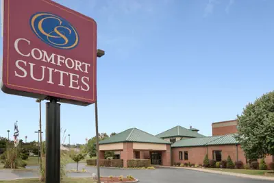 Photo 2 - Comfort Suites Parkersburg South