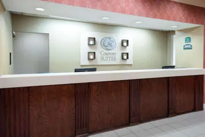 Photo 4 - Comfort Suites Parkersburg South