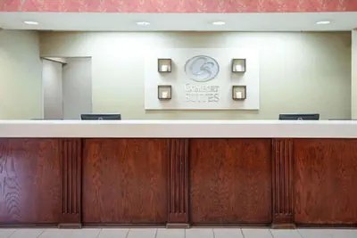 Photo 3 - Comfort Suites Parkersburg South