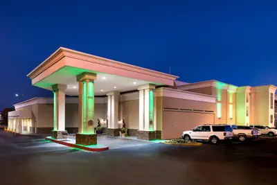 Photo 2 - Holiday Inn Hotel & Suites Oklahoma City North by IHG