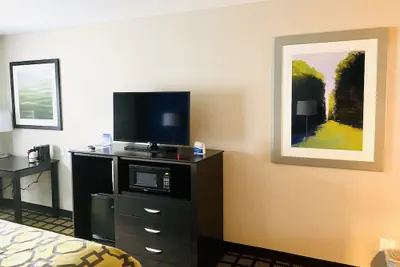 Photo 5 - Baymont by Wyndham Latham Albany Airport