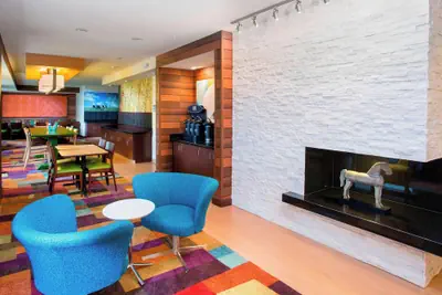 Photo 2 - Fairfield Inn & Suites Quincy