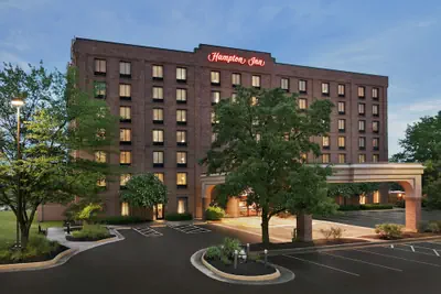 Photo 2 - Hampton Inn Washington-Dulles Int'l Airport South