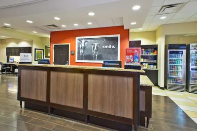 Photo 5 - Hampton Inn Washington-Dulles Int'l Airport South