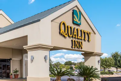 Photo 2 - Quality Inn at Albany Mall