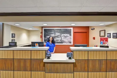 Photo 3 - Hampton Inn Albany-Wolf Road (Airport)