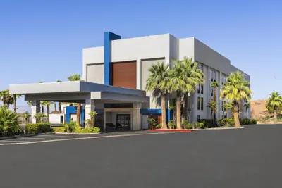 Photo 2 - Hampton Inn St George