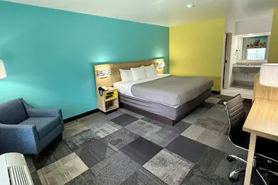 Photo 4 - Days Inn by Wyndham Eglin AFB