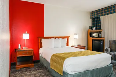 Photo 5 - Ramada by Wyndham Cumberland Downtown