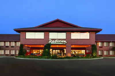 Photo 2 - Radisson Hotel Colorado Springs Airport