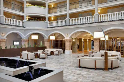 Photo 3 - Embassy Suites by Hilton Orlando International Dr Conv Ctr
