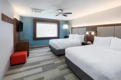 Photo 3 - Holiday Inn Express & Suites West Plains Southwest by IHG